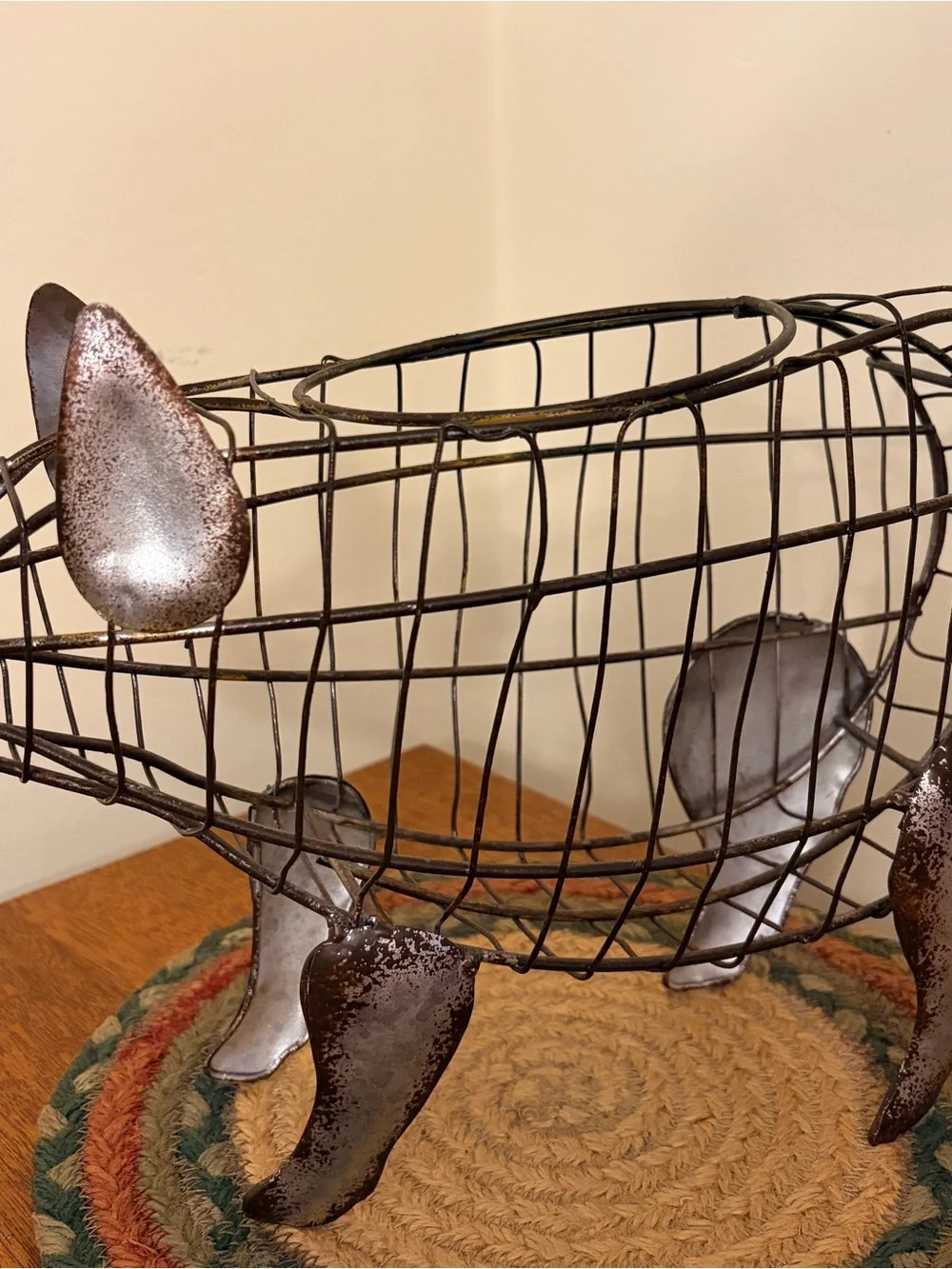 Wire Pig Basket with Rustic Metal Accents Brown NWT Egg basket Farmhouse Rustic
